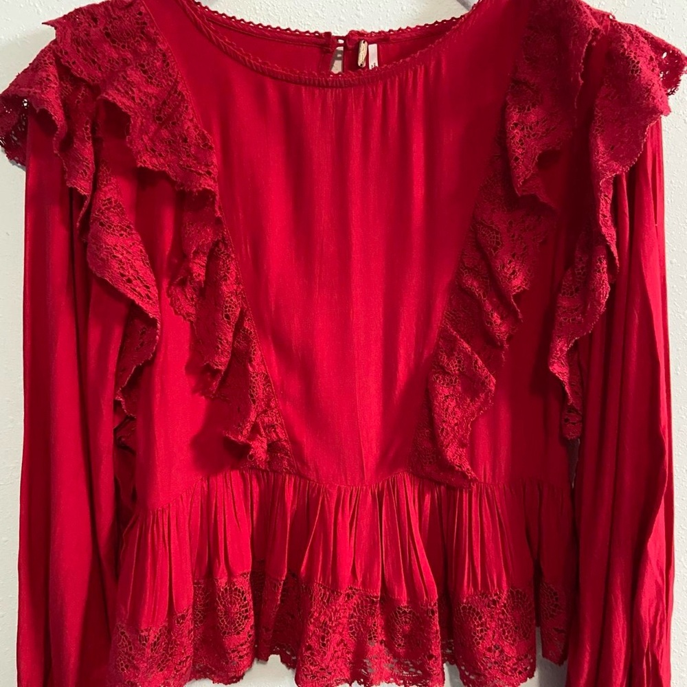 Free People Take It Easy Long Sleeve Ruffle Lace Peplum Top - Picture 4 of 7